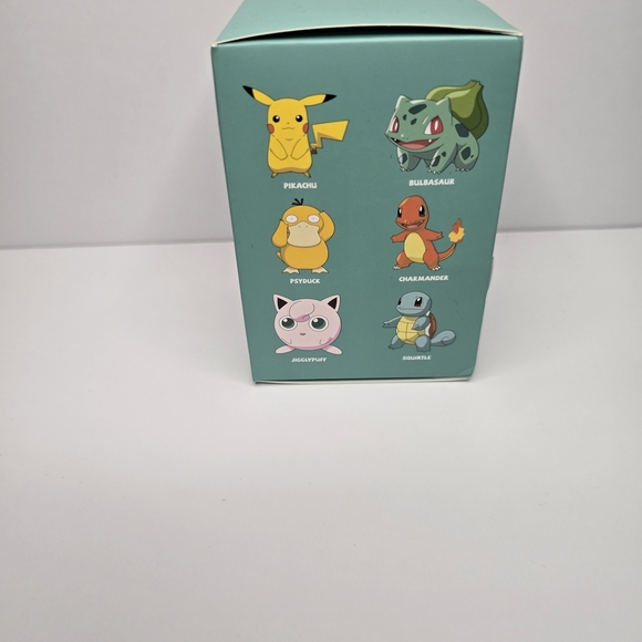 Pokemon Squirtle Figurine - Picture 2 of 3